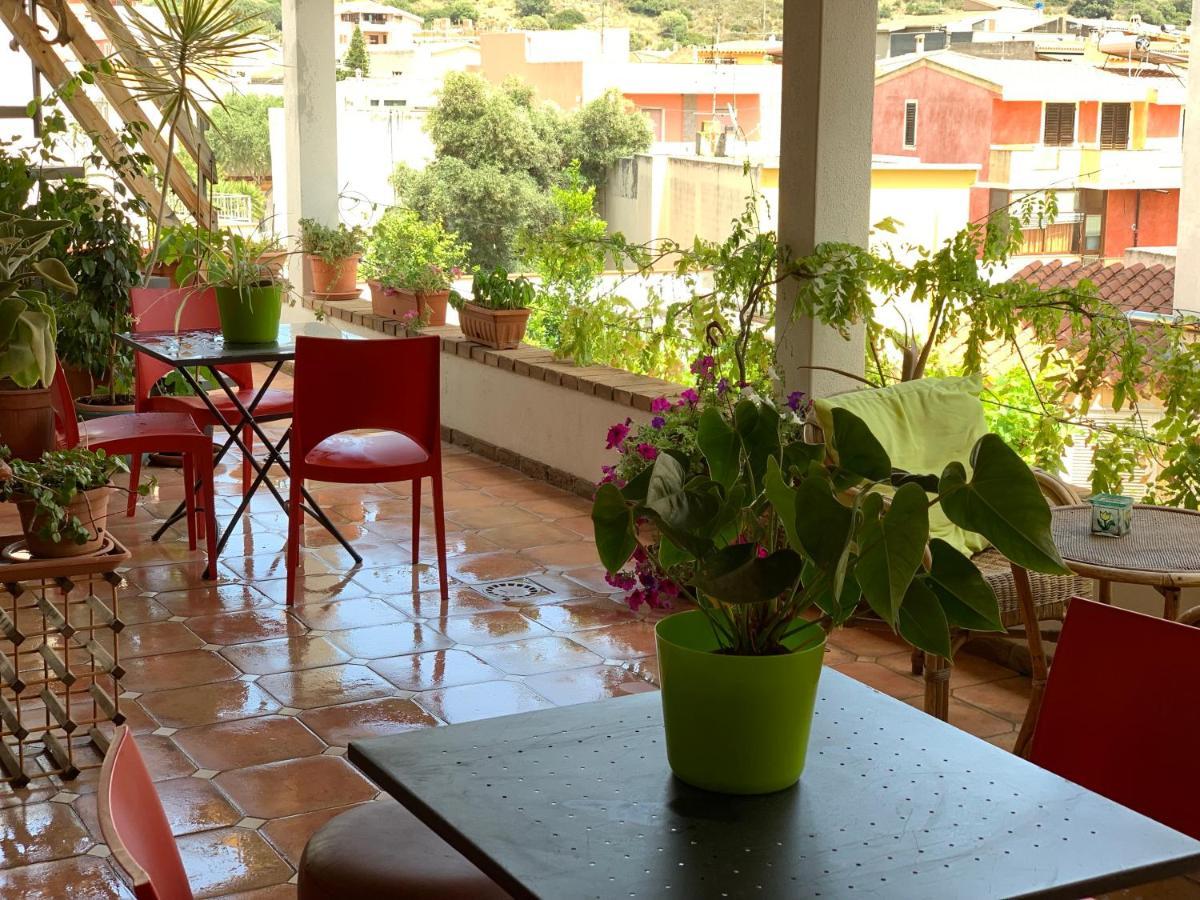 Arega B&B Villasimius Eksteriør billede