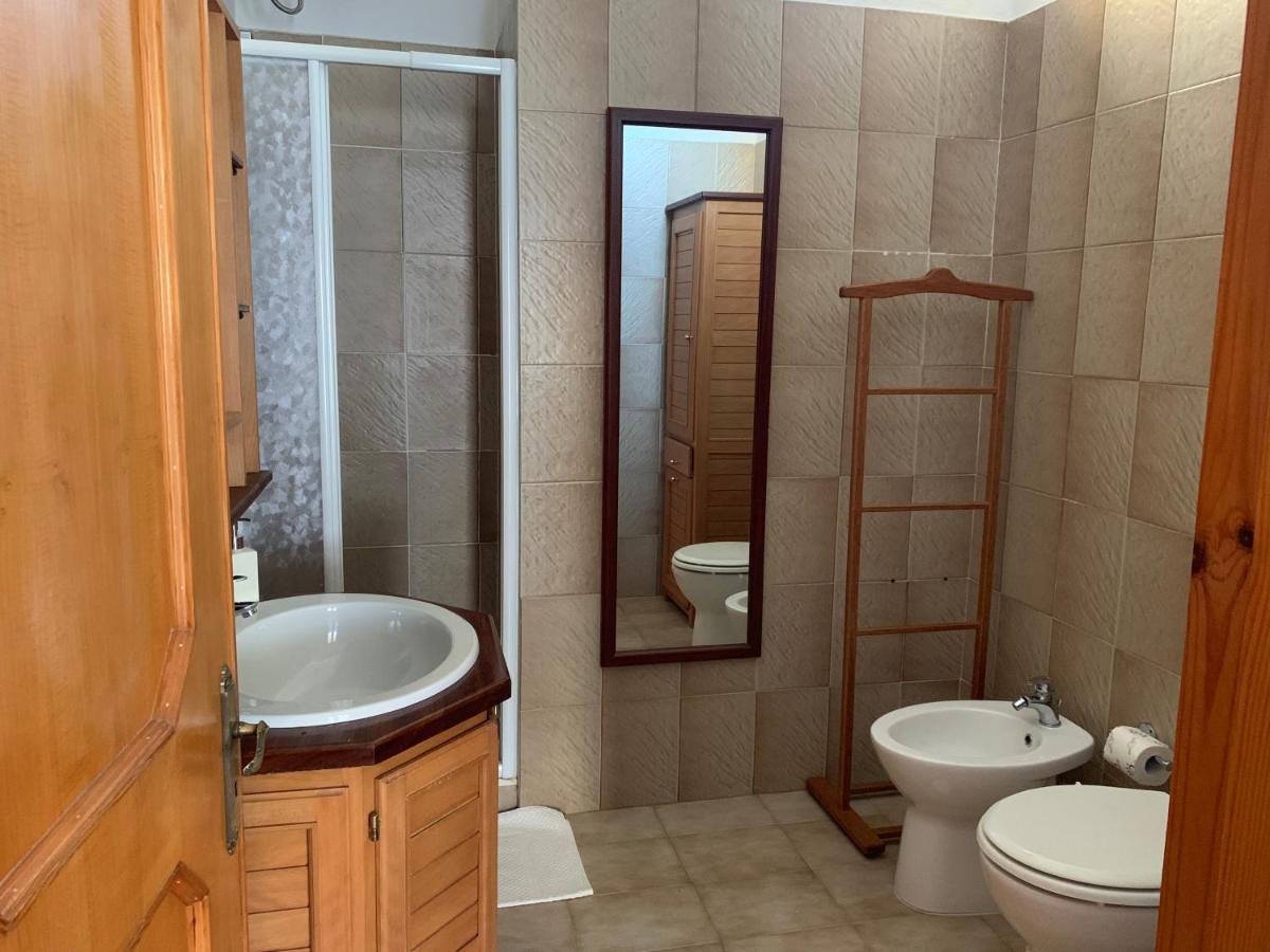 Arega B&B Villasimius Eksteriør billede