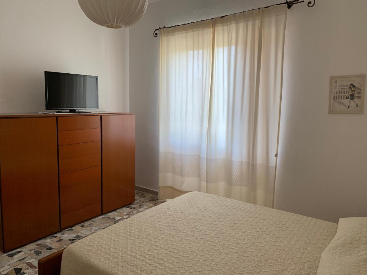 Arega B&B Villasimius Eksteriør billede