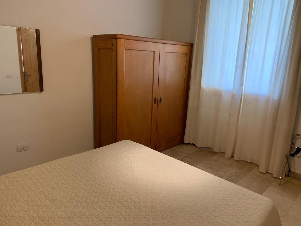 Arega B&B Villasimius Eksteriør billede